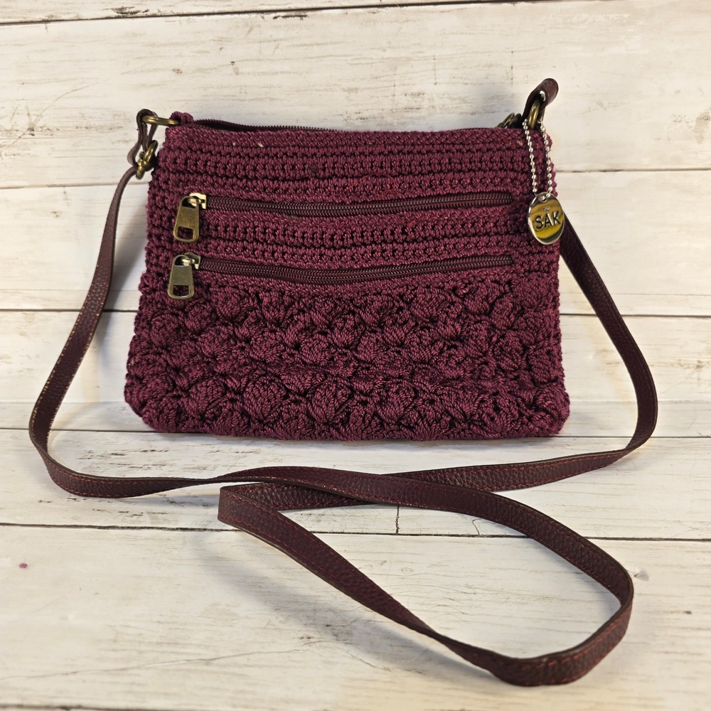 The Sak Crochet Crossbody Bag Burgundy Plum Popcorn Knit Zip Small Purse